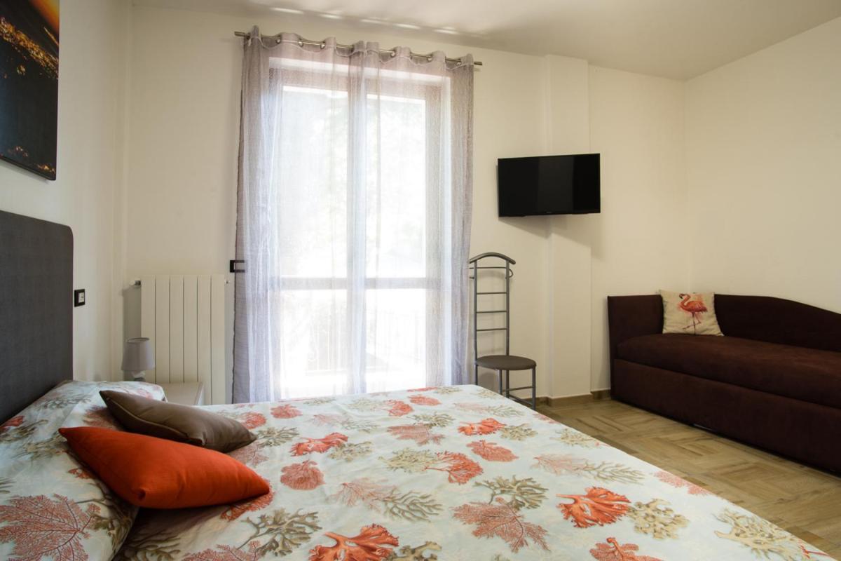 B&B Zac House Тойрано Екстериор снимка